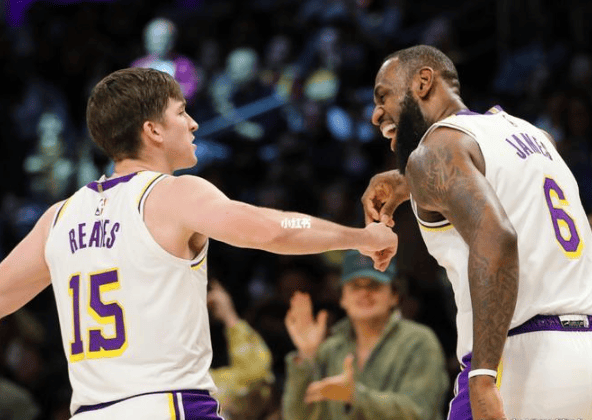 夏洛特罗拉和戚风-爱游戏新版