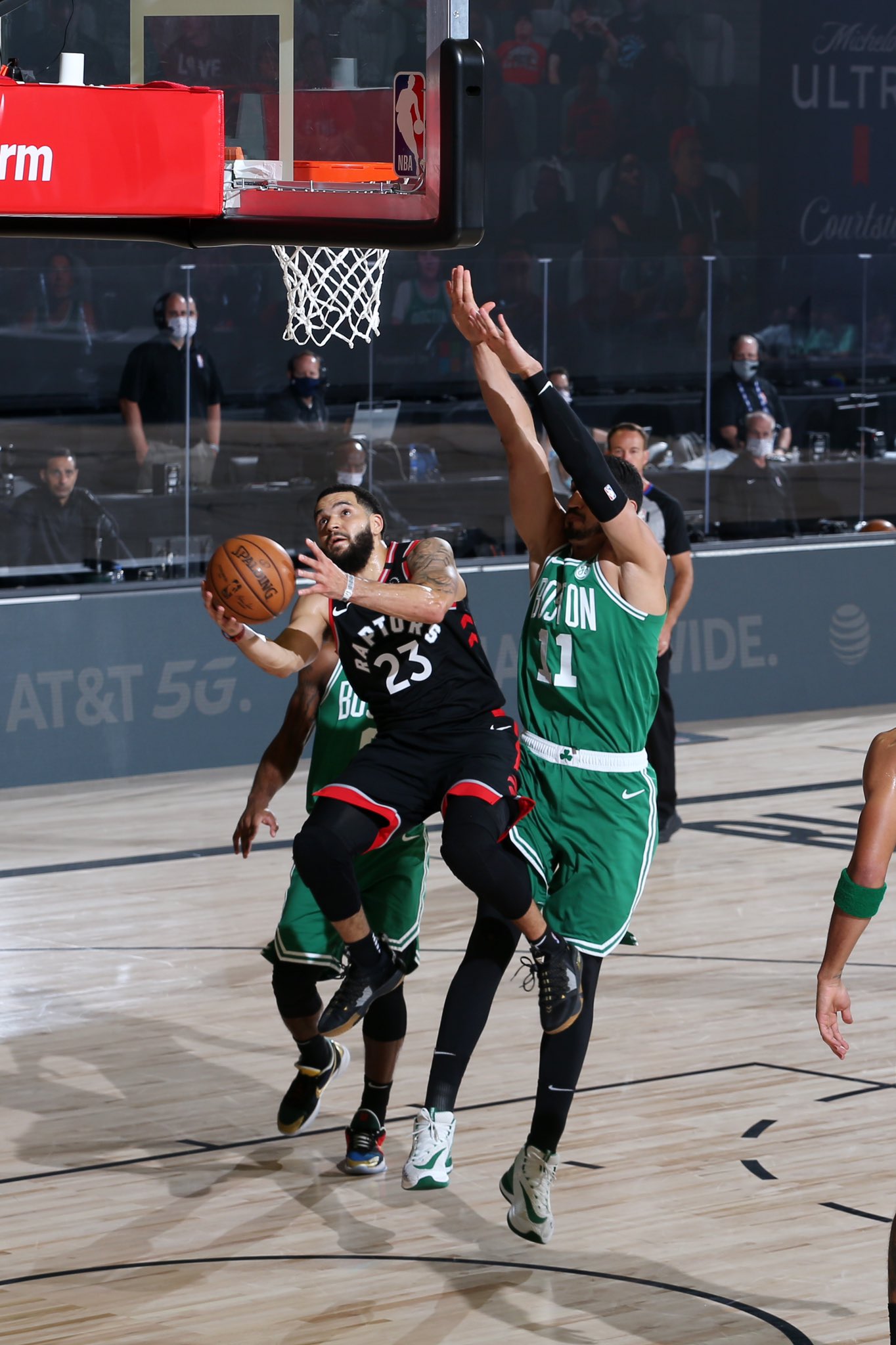 关于窗口期突围战来临,多伦多猛龙围绕足总杯更衣室发声,悬念犹存,团队化学反应显著的信息 关于窗口期突围战来临,多伦多猛龙围绕足总杯更衣室发声,悬念犹存,团队化学反应显著的信息