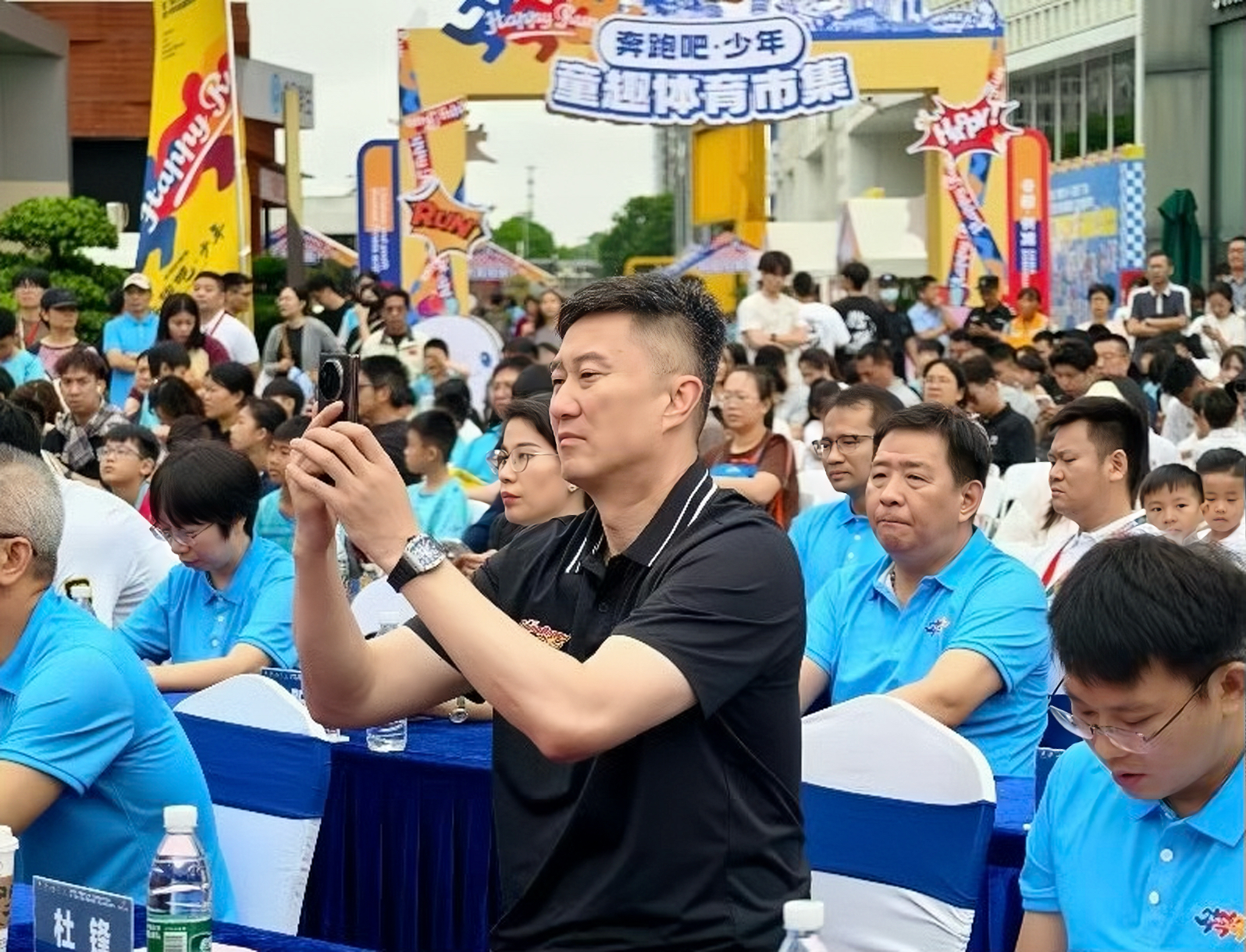 广东宏远发布备战花絮，国际比赛日迎来里程碑，CBA季后赛任务艰巨，资深球员宣示担当的简单介绍-爱游戏链接网址