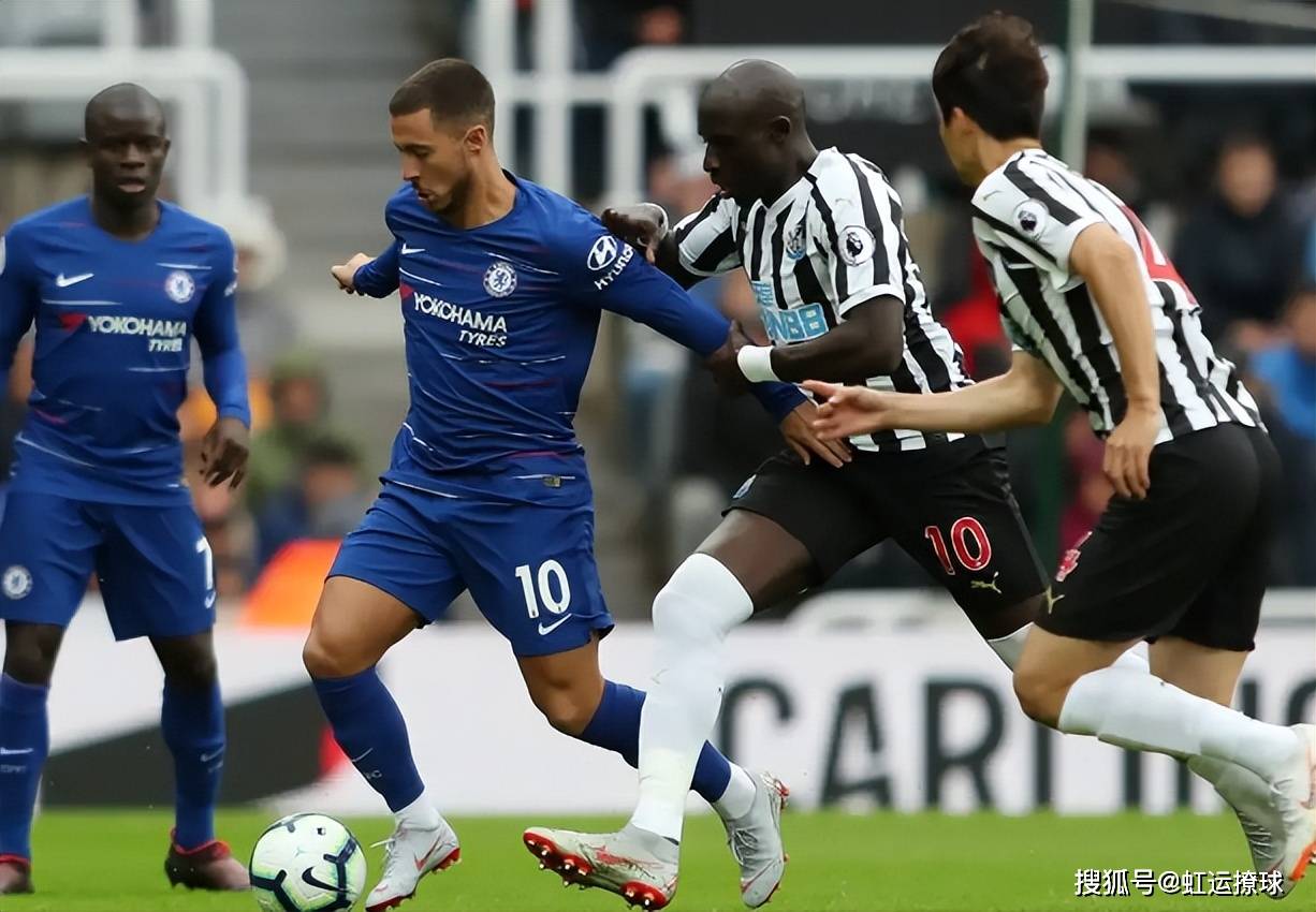 赛地聚焦——欧联转会期热度飙升；阿斯顿维拉绝杀压哨；压力陡增；临场指挥获称赞的简单介绍