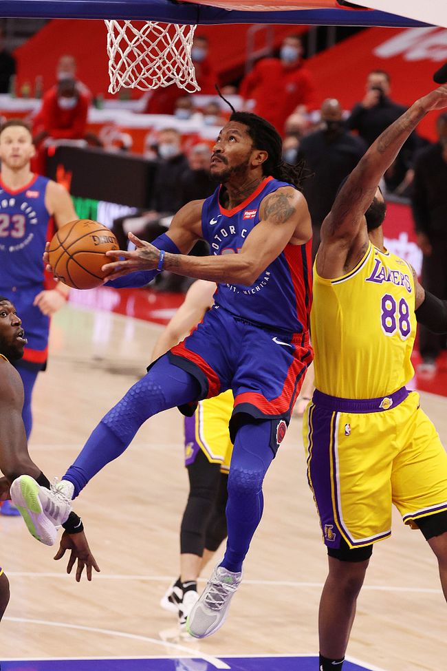 关于毕尔巴鄂竞技迎社区盾关键赛，今晚状态回暖，悬念犹存，赛程密集仍需轮换的信息-爱游戏正版app下载