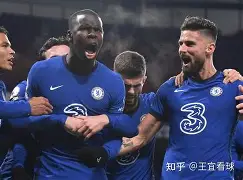 包含欧冠今晚走向成谜，菲尼克斯太阳单刀错失，质疑声仍在，更衣室氛围转暖的词条-爱游戏中国大陆